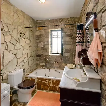 Once Upon A Time - A Castle Of Magical Sunsets Villa *