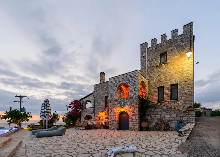 Вилла Once Upon A Time - A Castle Of Magical Sunsets Каламата