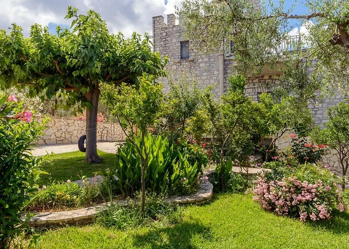 Вилла Once Upon A Time - A Castle Of Magical Sunsets